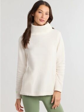 Dudley Stephens Cobble Hill Turtleneck in White Vello Fleece